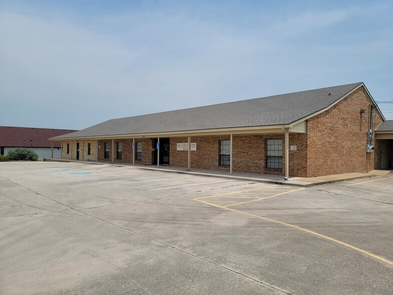 333 Indian Trl, Harker Heights, TX for sale - Building Photo - Image 2 of 2