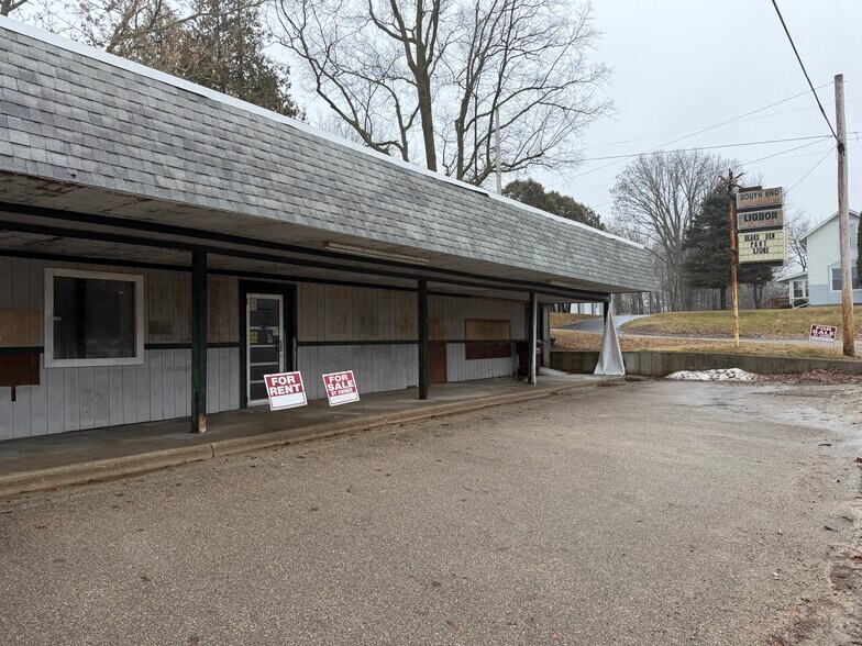 637 S Main St, Nashville, MI à vendre - Photo du bâtiment - Image 2 de 15