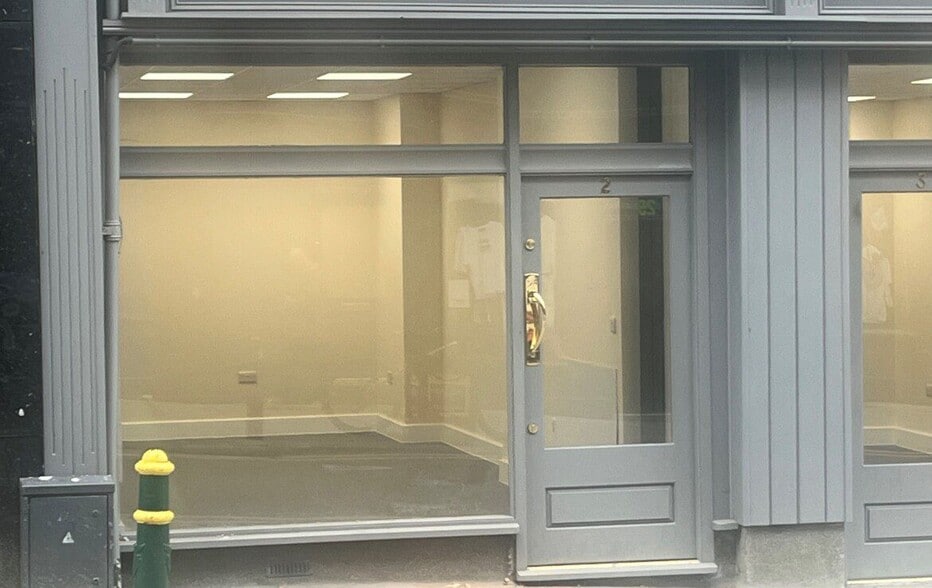 2-4 Skinner St, Newport for lease - Building Photo - Image 1 of 6