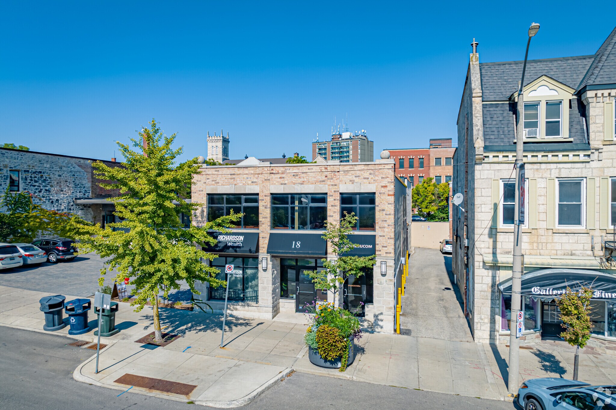 18 Macdonell St, Guelph, ON for sale Primary Photo- Image 1 of 1