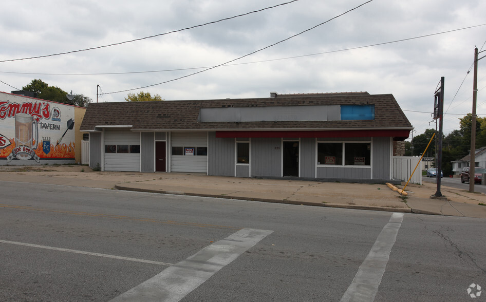 225 S Main St, Independence, MO à vendre - Photo principale - Image 1 de 1