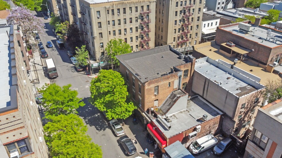 216 E 175th St, Bronx, NY for sale - Building Photo - Image 1 of 12