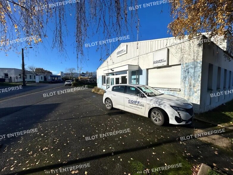Bureau dans Rennes à louer - Photo du bâtiment - Image 3 de 8