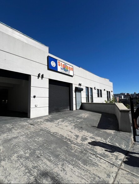 305 E 182nd St, Bronx, NY à vendre - Photo du bâtiment - Image 2 de 15