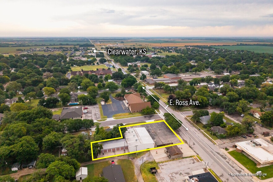 226 E Ross St, Clearwater, KS for sale - Building Photo - Image 1 of 54