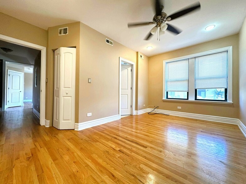 6610-6618 S Kenwood Ave, Chicago, IL for sale - Building Photo - Image 2 of 5