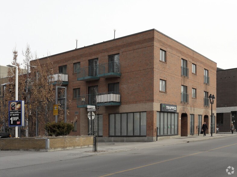 923-933 Rue Ontario E, Montréal, QC à louer - Photo du bâtiment - Image 3 de 4