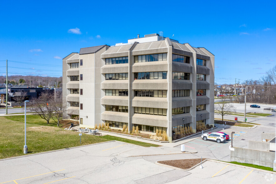 1 Blue Springs Dr, Waterloo, ON for lease - Primary Photo - Image 1 of 7