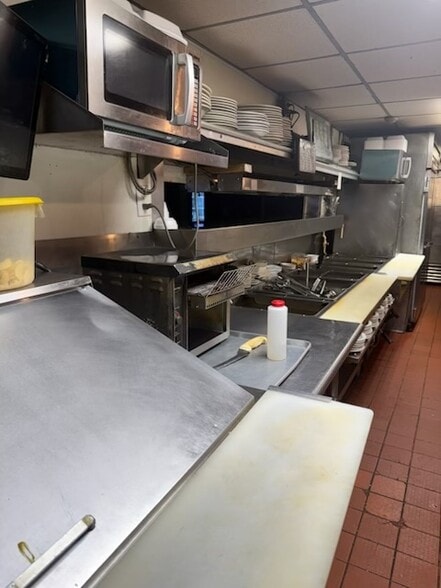 17308 Susquehanna Trl, New Freedom, PA for sale - Building Photo - Image 3 of 16