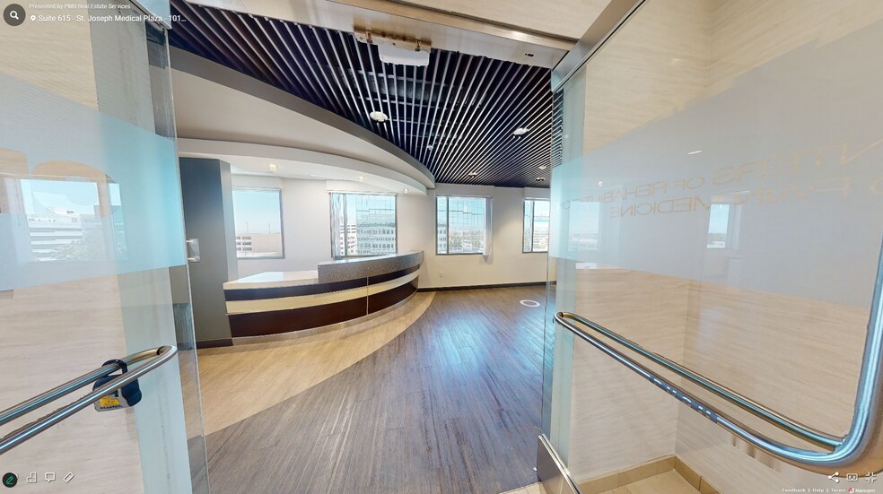 1010 W La Veta Ave, Orange, CA à louer - Photo du bâtiment - Image 2 de 5