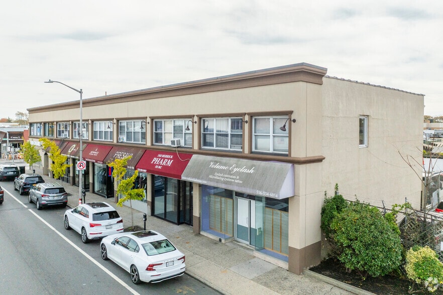 266-274 Merrick Rd, Rockville Centre, NY à louer - Photo du bâtiment - Image 3 de 4