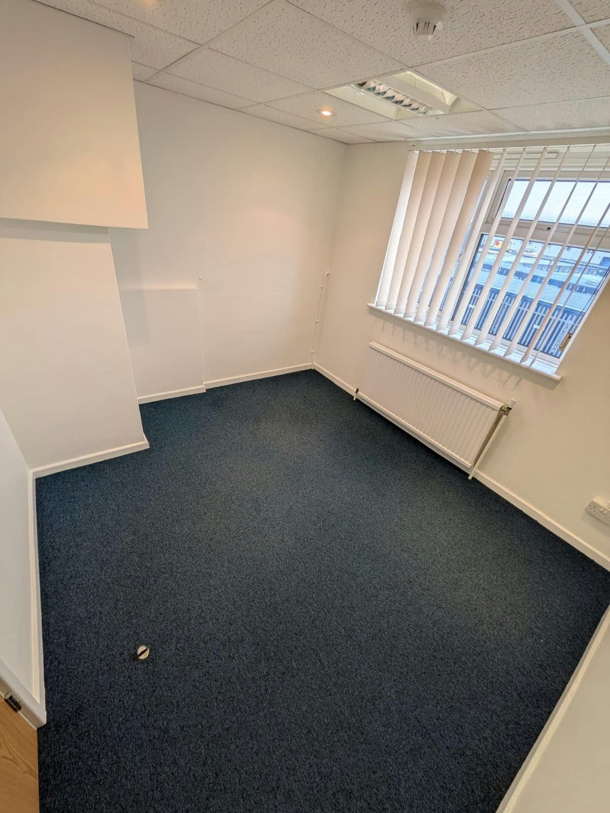Courtlands Rd, Eastbourne for lease Interior Photo- Image 1 of 5