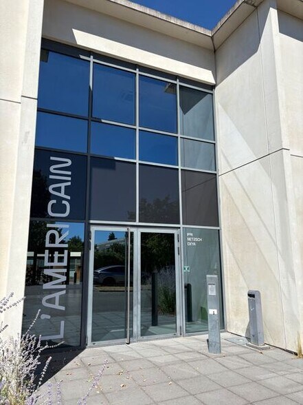 Office in Dardilly for lease - Building Photo - Image 3 of 10
