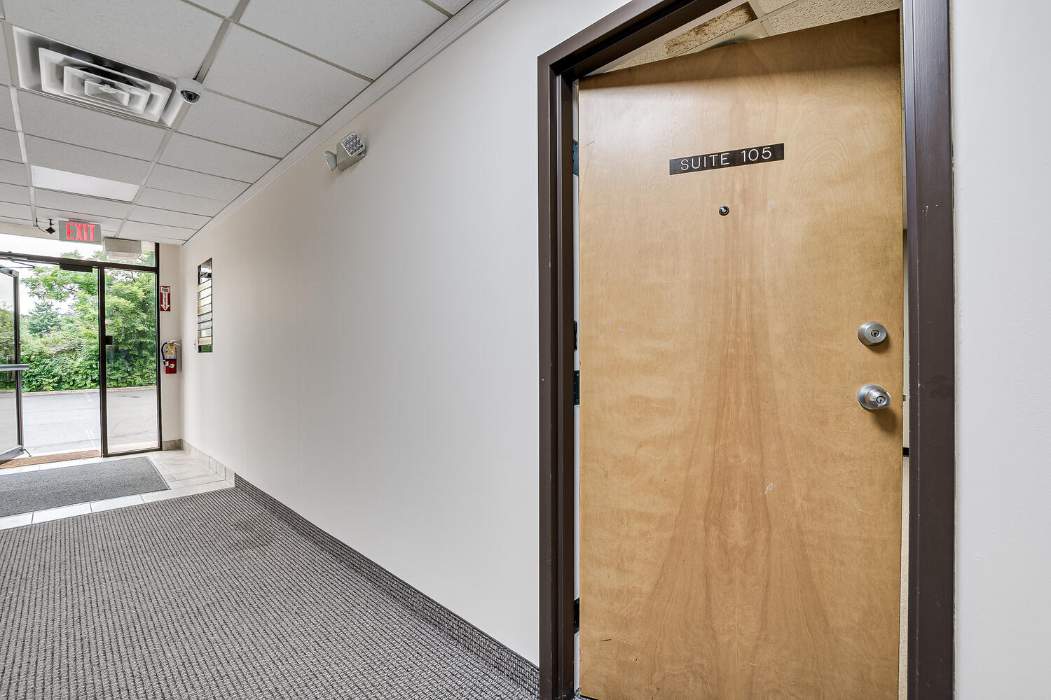 107 Cedar Grove Ln, Somerset, NJ for lease Interior Photo- Image 1 of 7