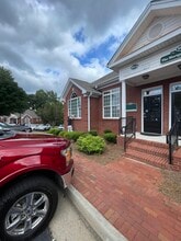 327 Dahlonega St, Cumming, GA for lease Building Photo- Image 1 of 9