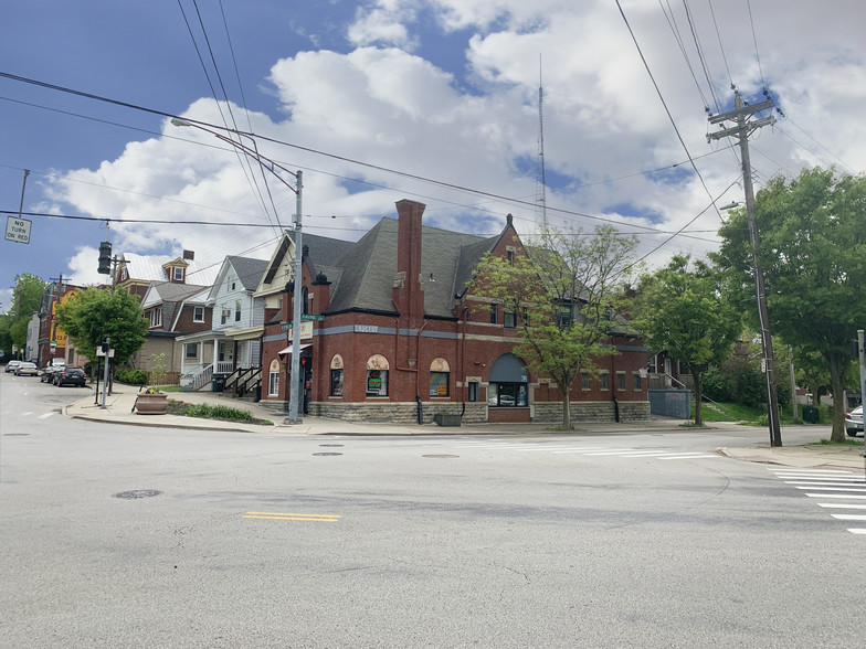 355 W McMillan St, Cincinnati, OH à vendre - Photo du bâtiment - Image 1 de 1