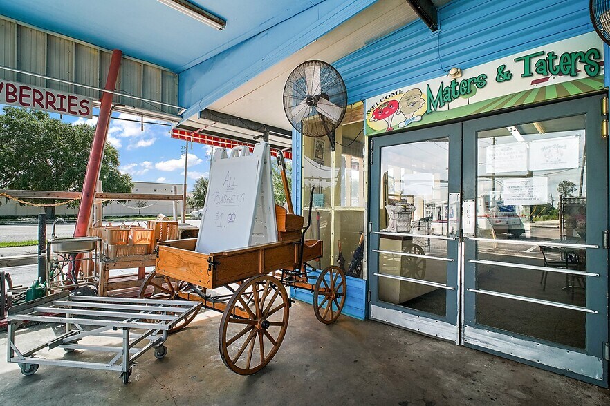 454 N Park Ave, Apopka, FL à vendre - Photo du bâtiment - Image 3 de 17