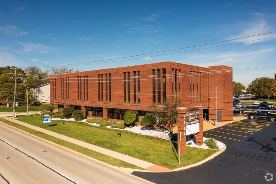 201 E Army Trail Rd, Bloomingdale, IL à louer - Photo du bâtiment - Image 3 de 16