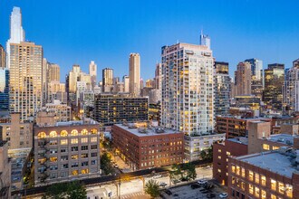 225 W Huron St, Chicago, IL - Aérien  Vue de la carte - Image1