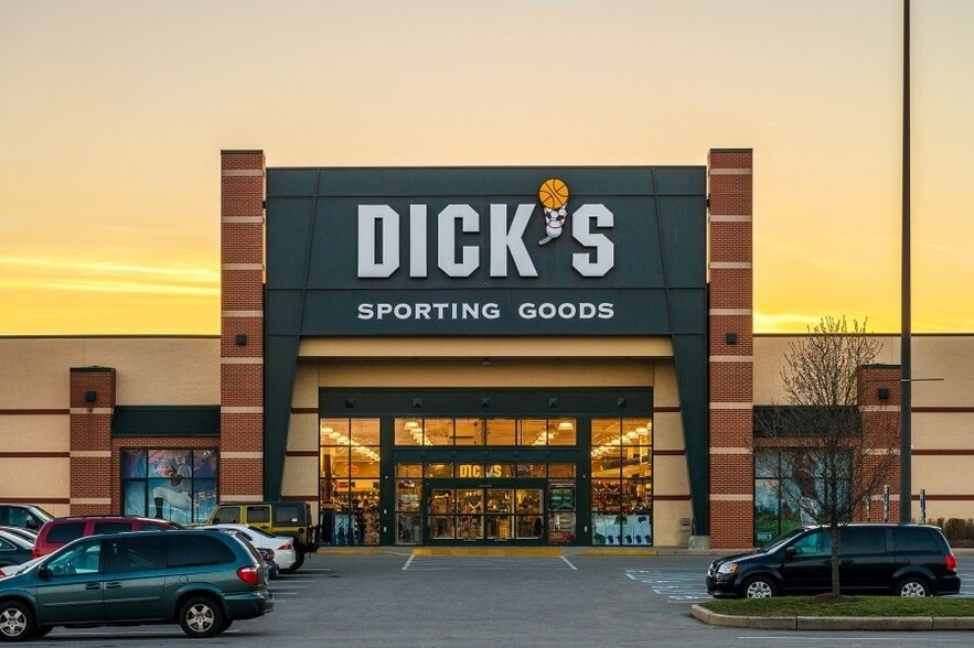 1730 River Valley Cir, Lancaster, OH for lease - Primary Photo - Image 1 of 8