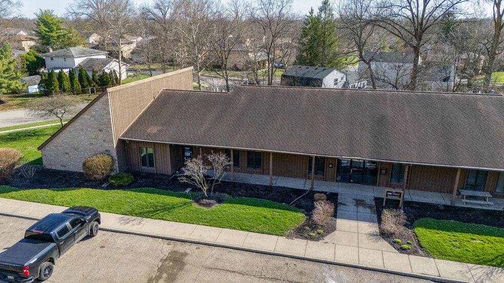 2641 Oakstone Dr, Columbus, OH for lease - Building Photo - Image 3 of 24