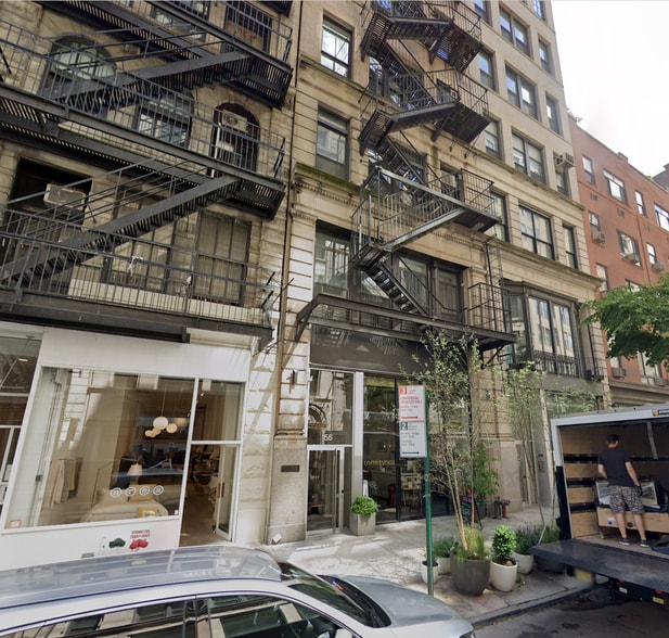 56 E 11th St, New York, NY for lease - Building Photo - Image 2 of 7