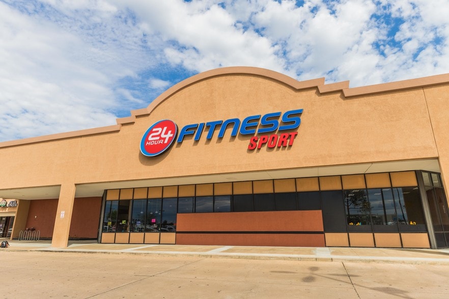 15420-15626 Fm 529 Rd, Houston, TX for lease - Building Photo - Image 1 of 7