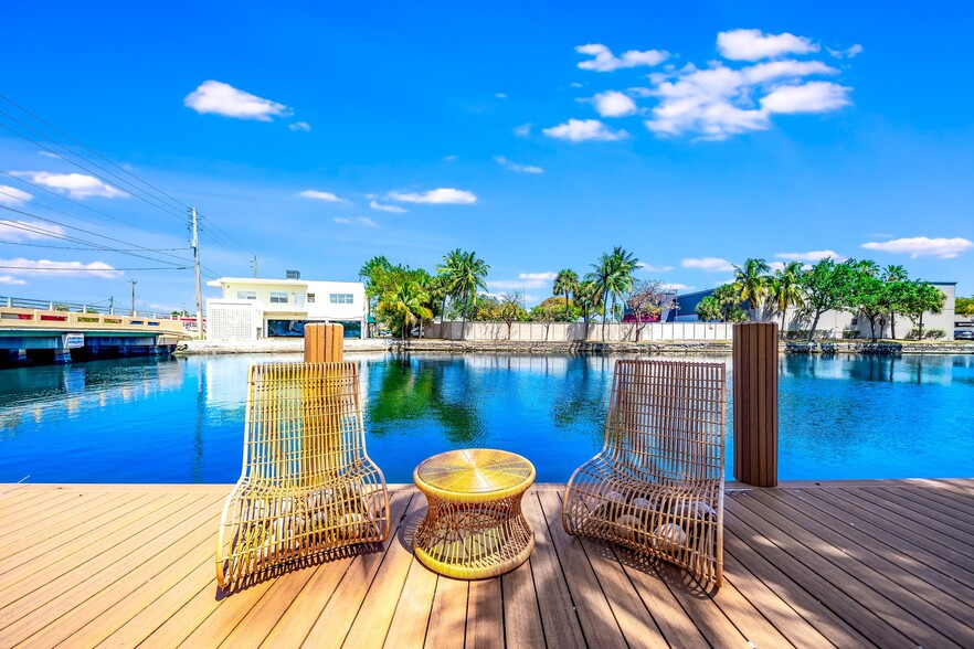 2200 NE 26th St, Wilton Manors, FL for sale - Building Photo - Image 3 of 43