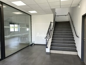 Industrial in Lieusaint for lease Interior Photo- Image 1 of 3