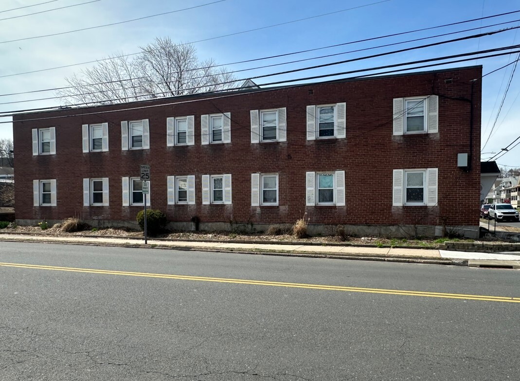 5-7 Upson St, Bristol, CT for sale Primary Photo- Image 1 of 19