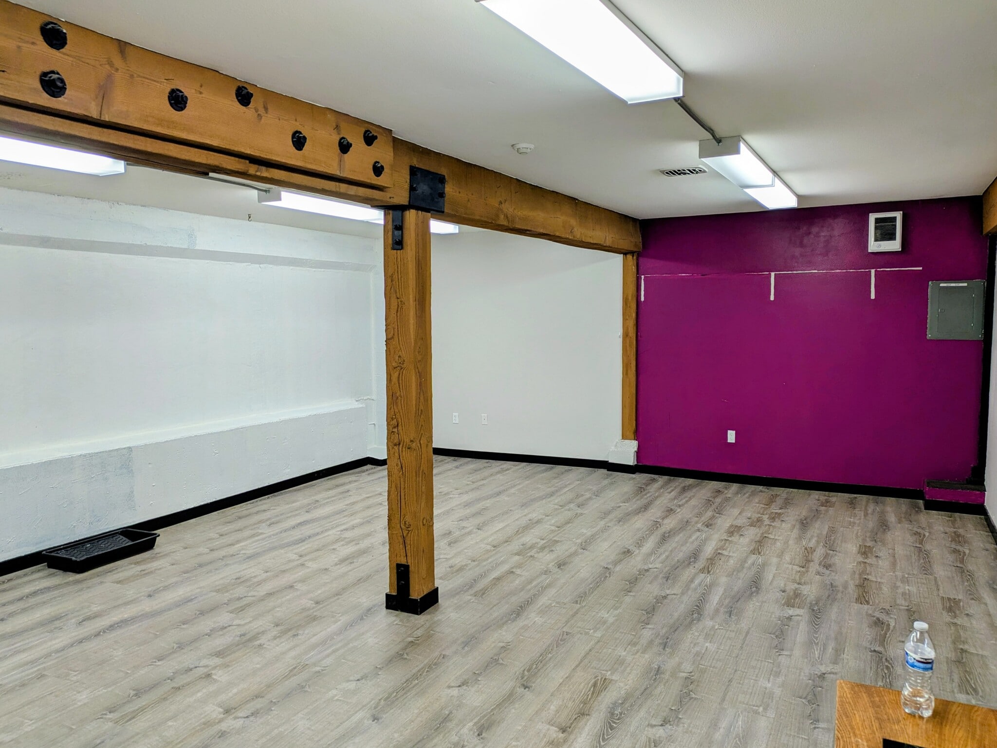 222 N Lincoln St, Port Angeles, WA à louer Photo intérieure- Image 1 de 2