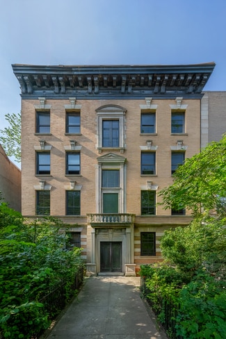 Plus de détails pour 554 Eastern Pky, Brooklyn, NY - Multi-résidentiel à vendre