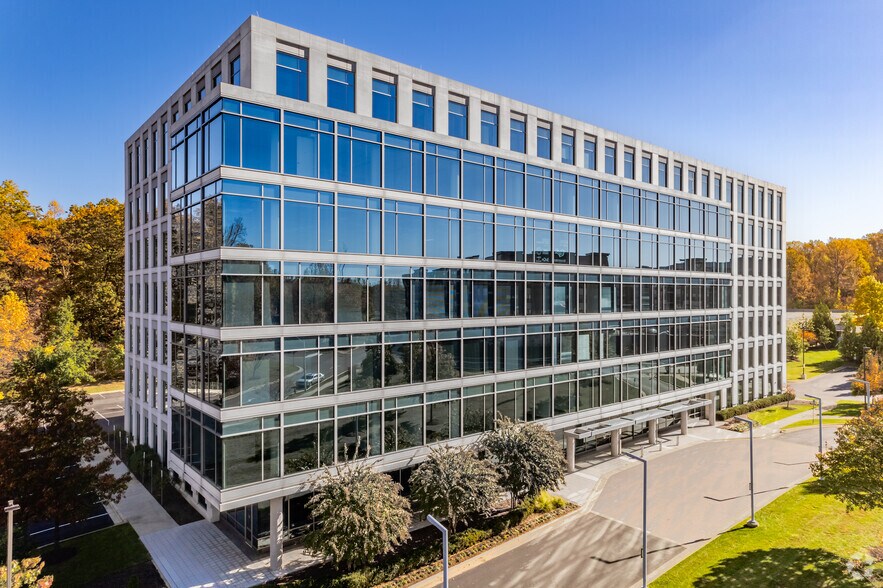 1 Preserve Pky, Rockville, MD à louer - Photo du bâtiment - Image 2 de 16