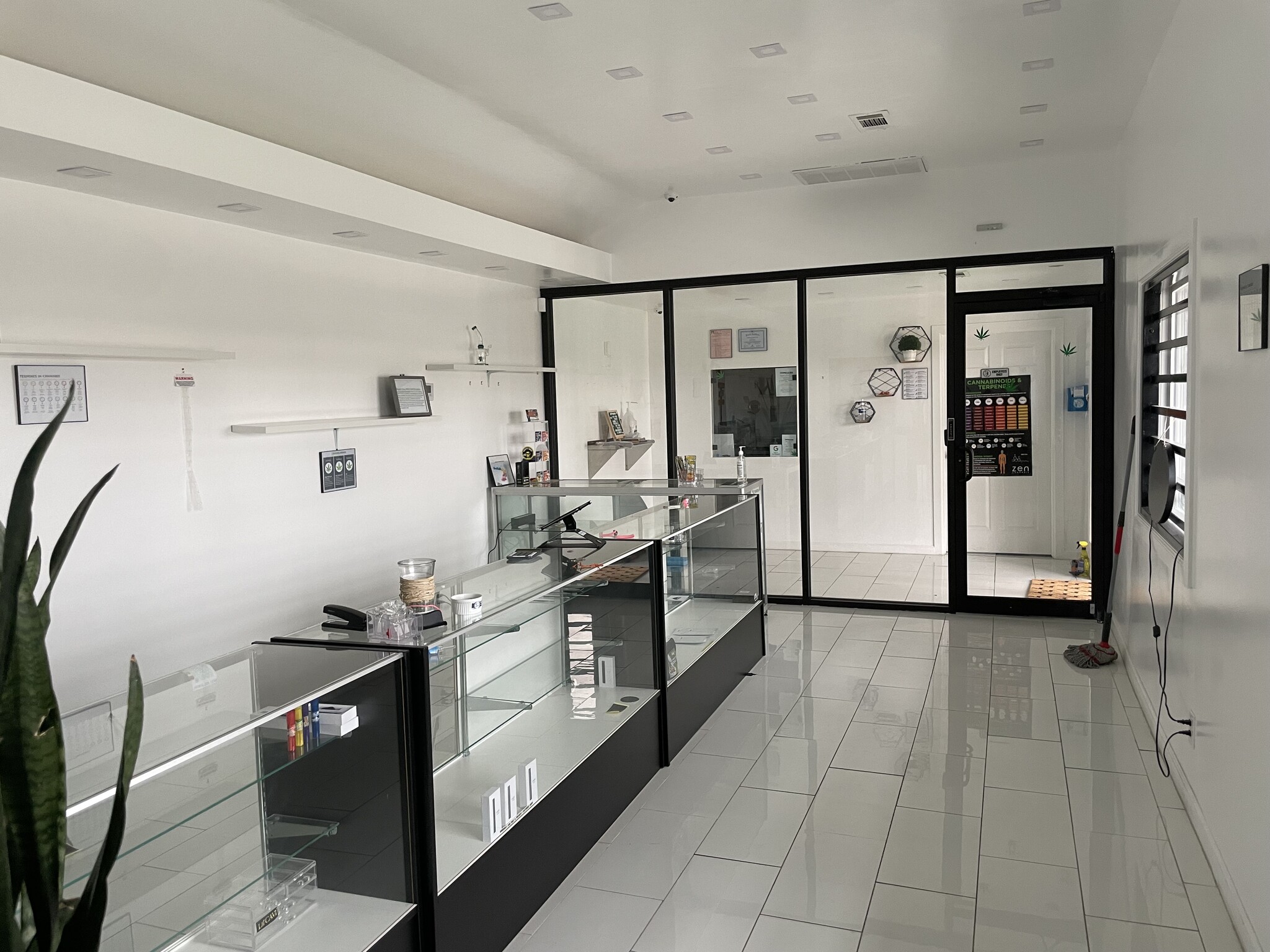 6108 S 46th West Ave, Tulsa, OK for lease Primary Photo- Image 1 of 5