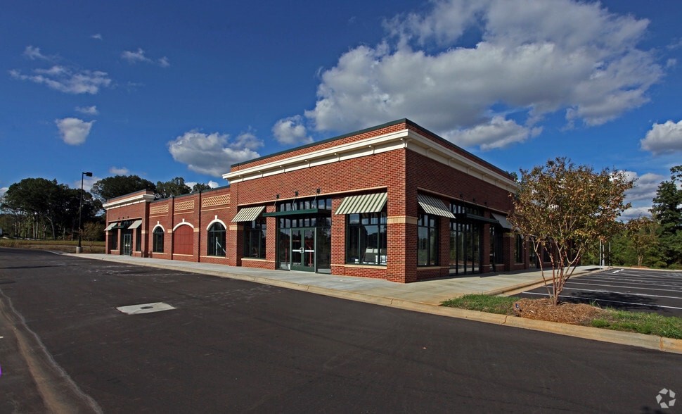 2514 Cuthbertson Rd, Waxhaw, NC for lease - Building Photo - Image 2 of 4