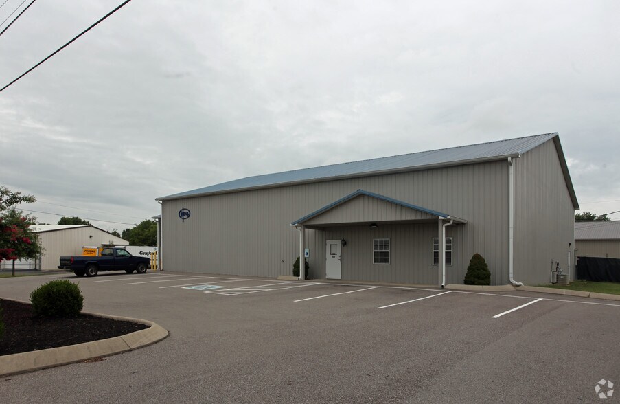 1799 Alpine Dr, Clarksville, TN à louer - Photo principale - Image 1 de 49
