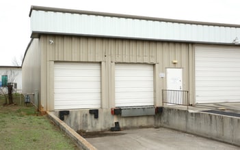 4820 Commercial Dr, Huntsville, AL à vendre Photo intérieure- Image 2 de 20