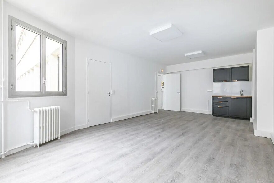 17 Rue Louise Michel, Levallois-Perret for lease - Interior Photo - Image 3 of 9