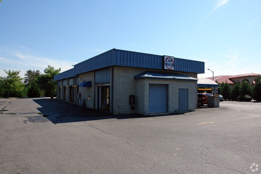 44 Thomas Johnson Dr, Frederick, MD à louer - Photo du bâtiment - Image 2 de 2