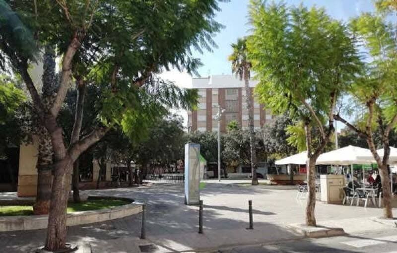 Commerce de détail dans ALMAZORA, Castellón à vendre - Photo du bâtiment - Image 2 de 16