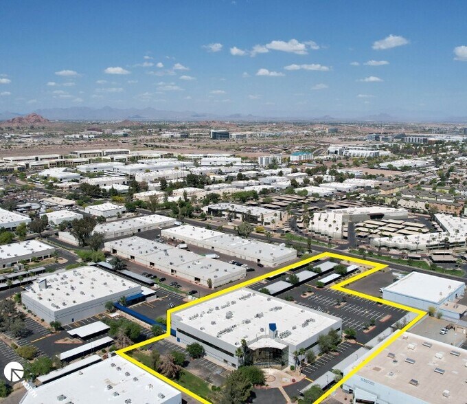 2114 W 7th St, Tempe, AZ à louer - Photo du bâtiment - Image 2 de 6