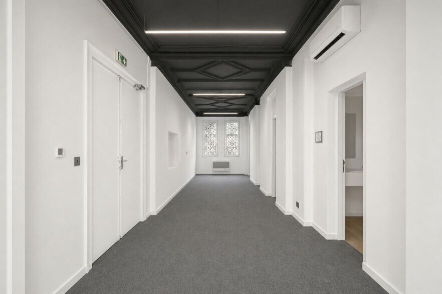 37-39 Rue De La Bienfaisance, Paris à louer - Photo intérieure - Image 3 de 8