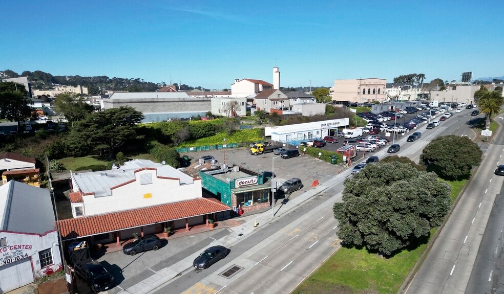 7440 El Camino Real St, Daly City, CA for lease - Primary Photo - Image 1 of 4