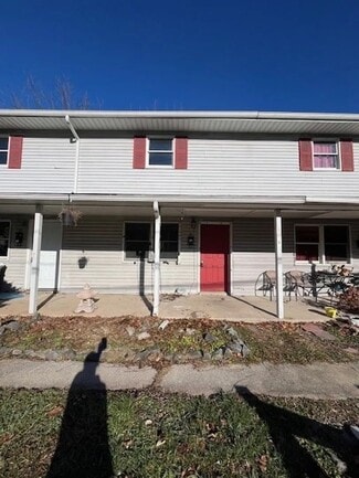 Plus de détails pour 2-14 W Laurel St, Tremont, PA - Multi-résidentiel à vendre