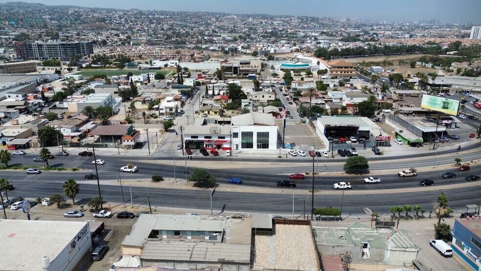  à louer - Photo du bâtiment - Image 1 de 1