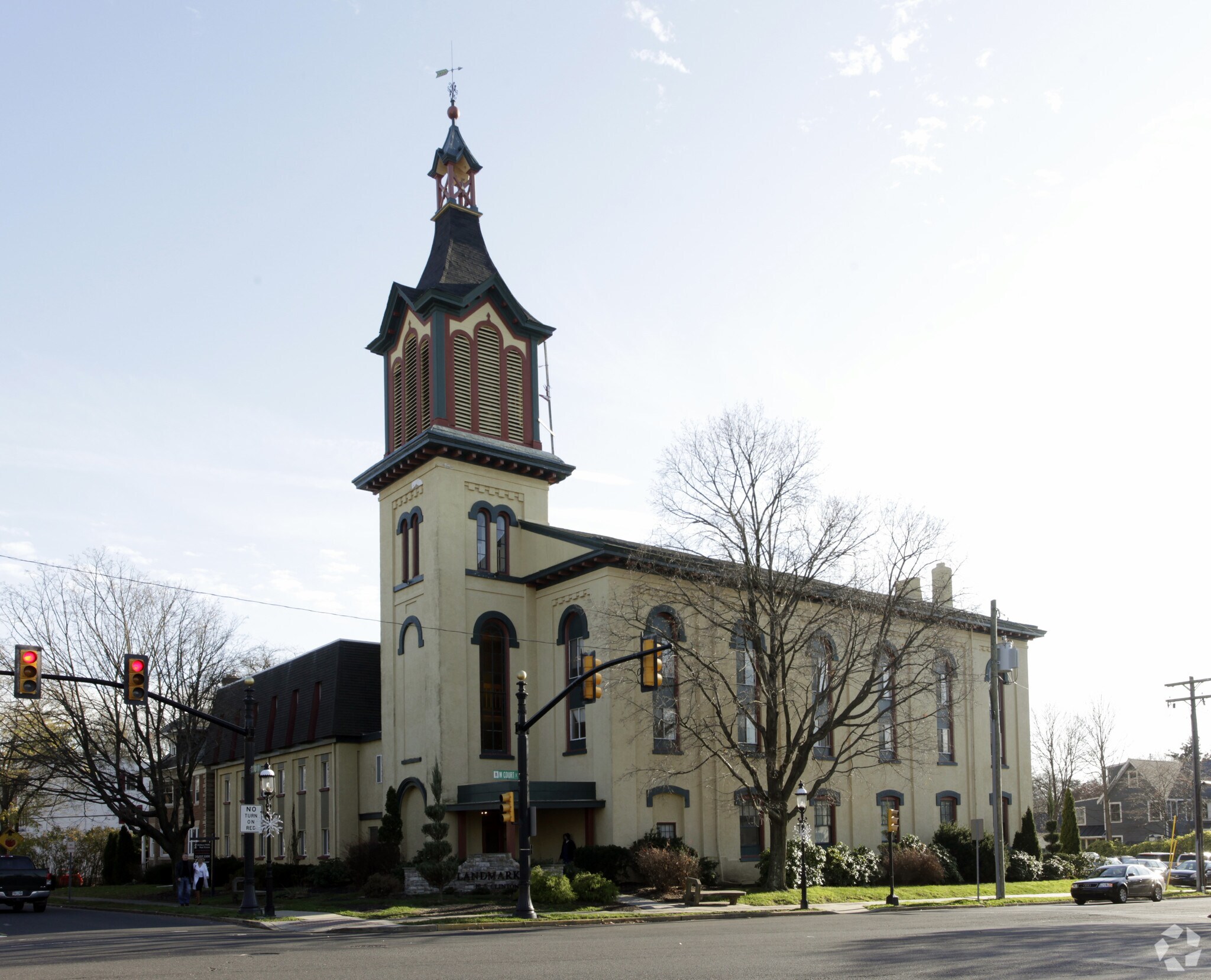 10 S Clinton St, Doylestown, PA for lease Building Photo- Image 1 of 7