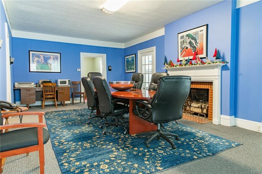 233 Cedar St, Oneida, NY à vendre - Photo du bâtiment - Image 3 de 11