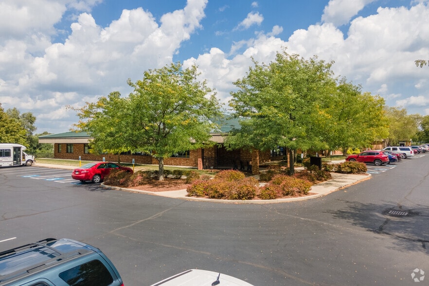 200 W Pearl St, Findlay, OH for lease - Primary Photo - Image 1 of 3