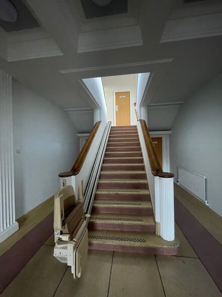 Bristol Rd, Bridgwater for lease - Interior Photo - Image 2 of 11