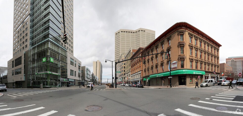 160 Trumbull St, Hartford, CT à louer - Photo du bâtiment - Image 3 de 4